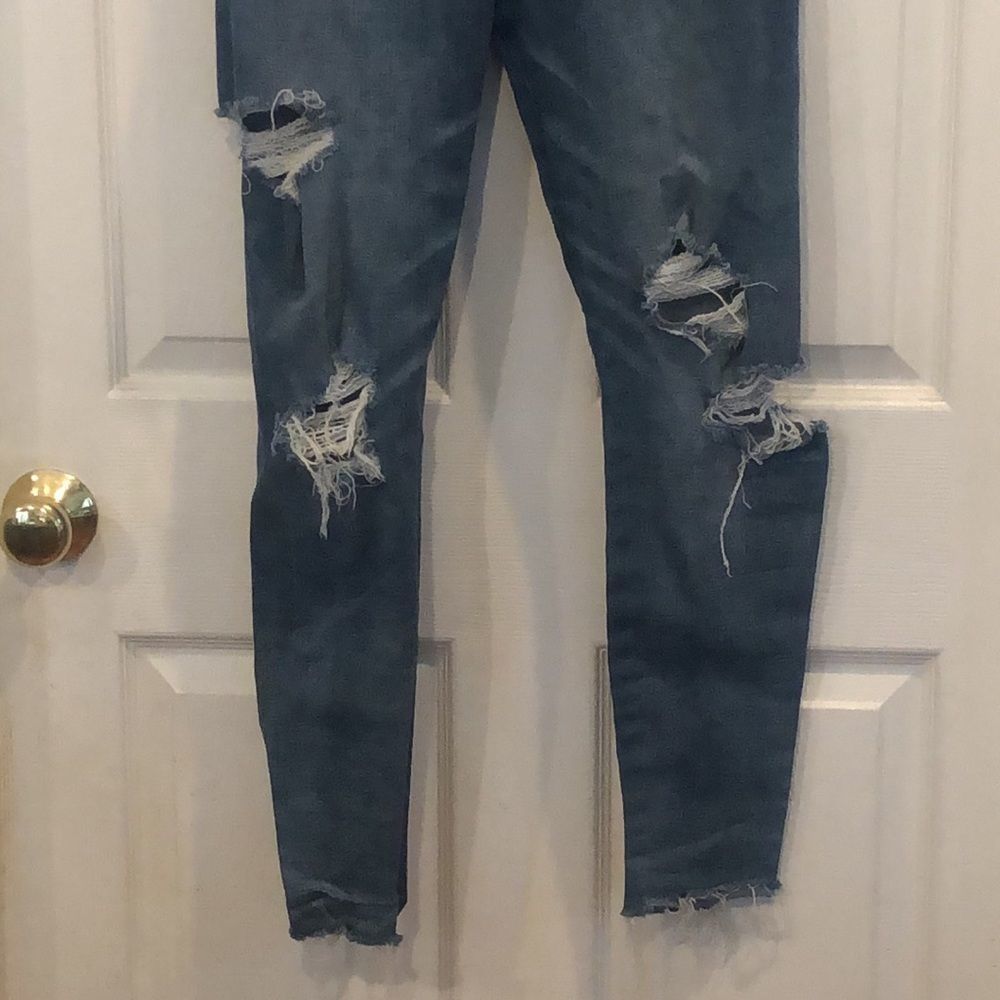 American Eagle Women’s 6 Short Distressed Curvy super high rise Jegging Jeans - Picture 15 of 16